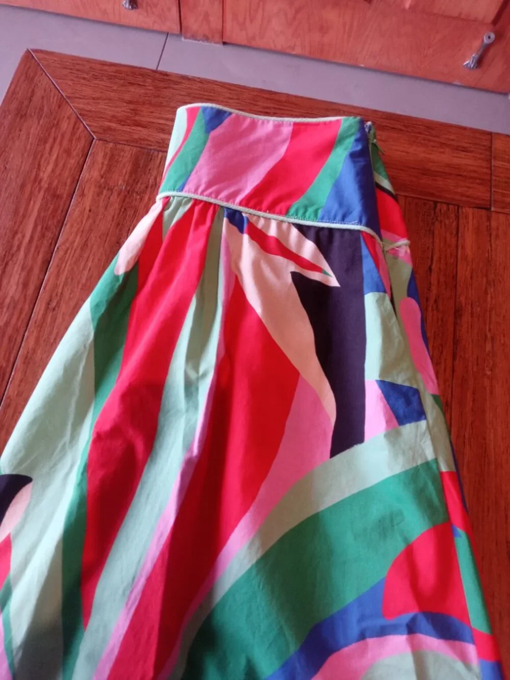 (altered) FARM RIO colorful monstera skirt (XS) - Picture 7 of 16